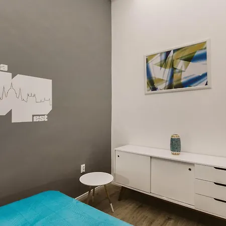 Turquoise Harmony In The Heart Of The شقة بودابست